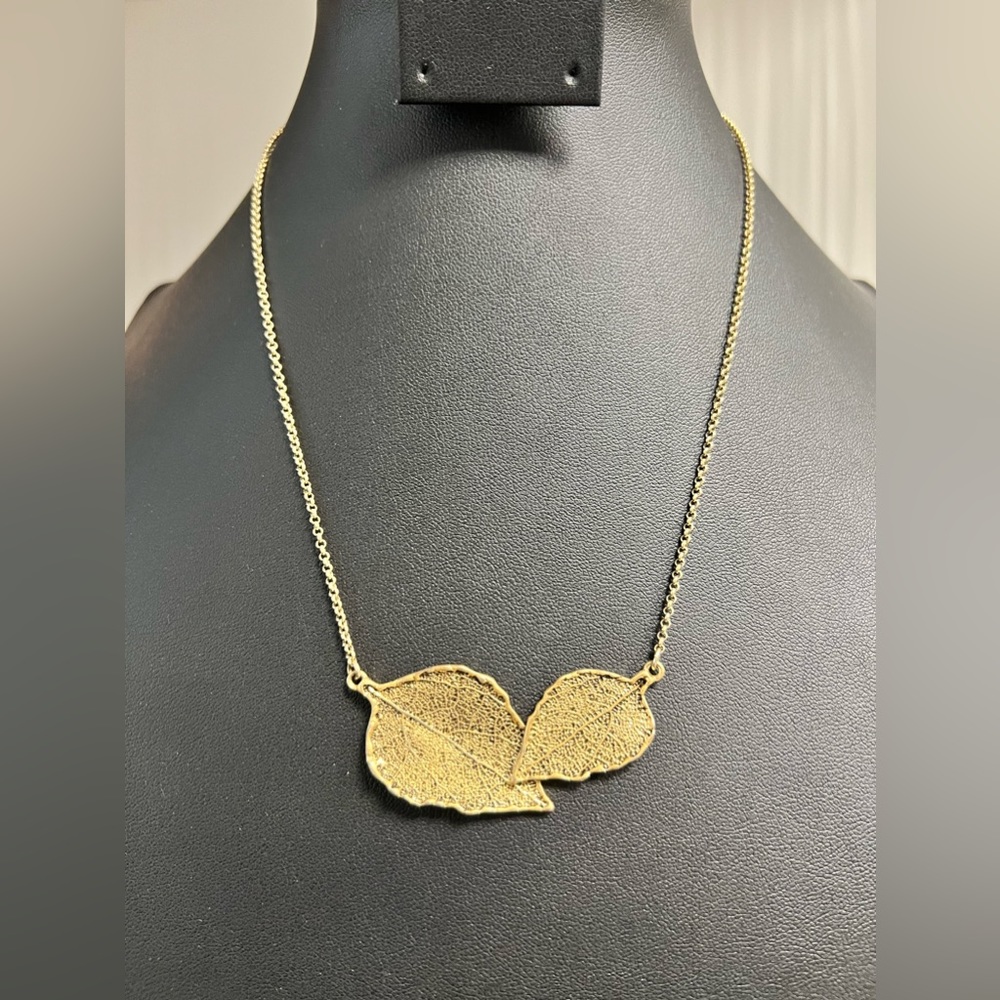 Leaf Imprint Necklace